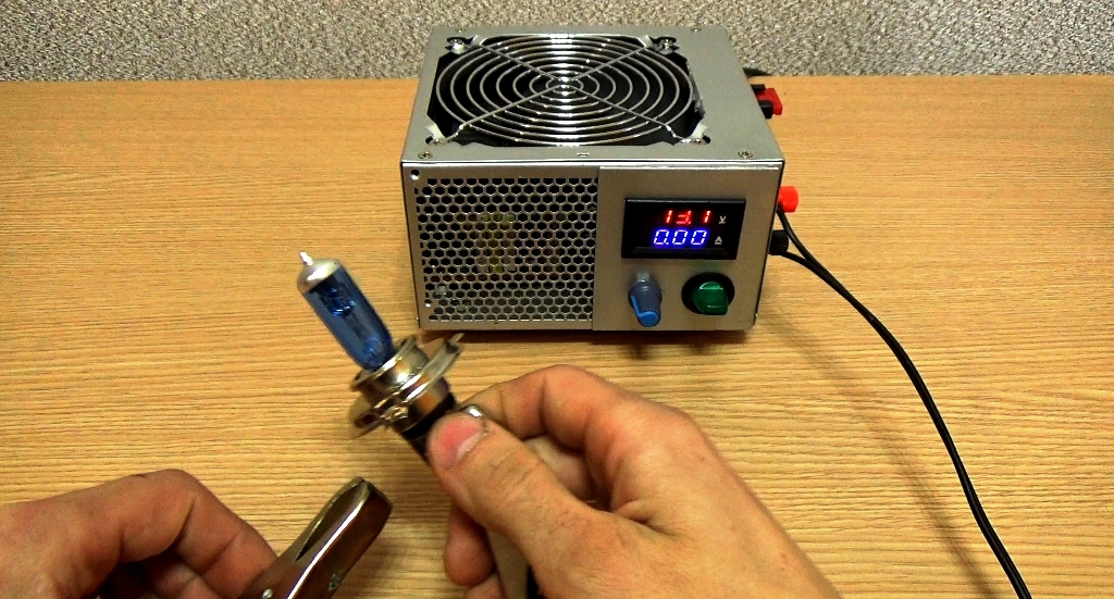 Halojen lambanın şarj cihazına bağlanması